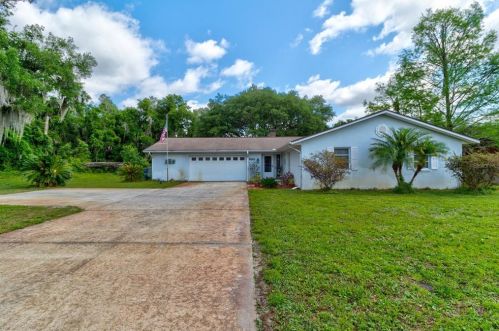 693 Kentucky Ave, Deland, FL 32724-2435