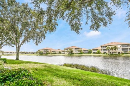2432 Ravenna Blvd, Naples, FL 34109-0391