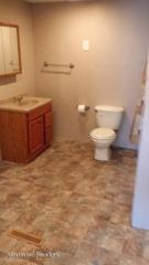 748 Riehl St, Waterloo IA  50703-5606 exterior