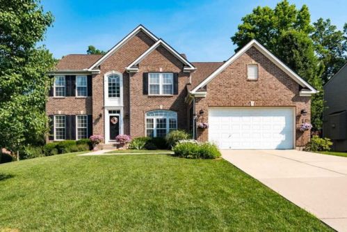 1266 Oakbrook Ridge Ct, Milford, OH 45150-8021
