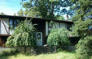135 Mine Hill Rd, Hackettstown, NJ 07840-2633