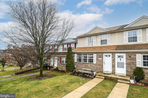 462 Devon Ct, Downingtown, PA 19335-4222