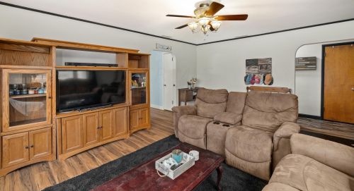 720 Coshocton Ave, Mount Vernon OH  43050-1970 exterior