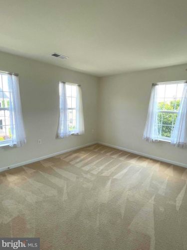 35 Colonial Dr, Charles Town WV  25414-4494 exterior