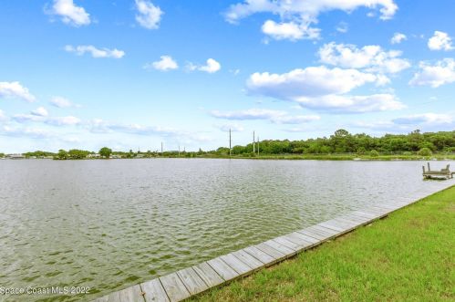 301 Bottlebrush Ct, Cocoa, FL 32926-3161