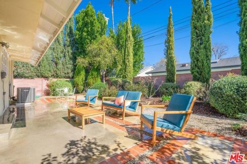 5726 Aldea Ave, Van Nuys CA 91316-1416 exterior