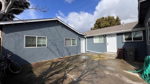 9429 Bancroft Ave, Oakland CA  94603-1828 exterior