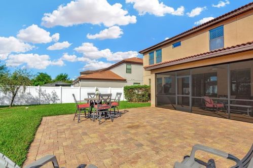 1854 Altavista Cir, Lakeland FL  33810-2795 exterior