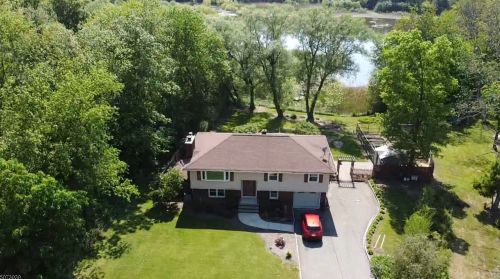 691 Morsetown Rd, West Milford Lakes, NJ 07480-3323