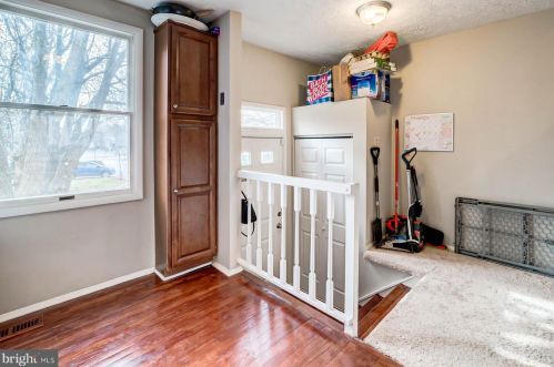 8629 Kenosha Ct, Lorton VA  22079-3045 exterior