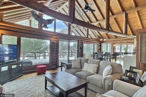 32030 Pickerel Lake Rd, Detroit Lakes, MN 56501-7520