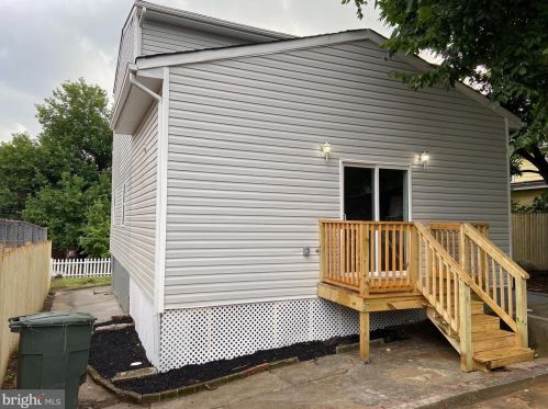 4210 Dix St, Washington DC  20019-3436 exterior