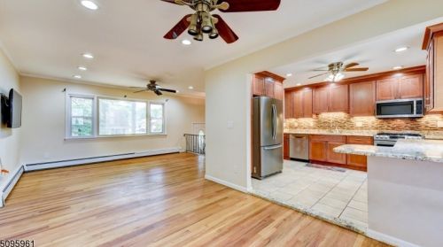 31 Midvale Ave, Lake Hiawatha NJ  07034-1008 exterior