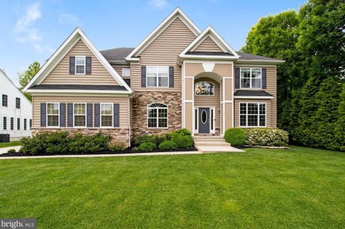 7 Sofia Ct, Riverton, NJ 08077-3814