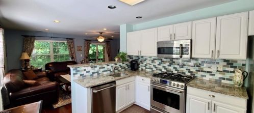 29 Greenbrook Dr, Bloomfield NJ  07003-2880 exterior