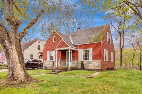 1 Christler St, Pittsburgh, PA 15223-2038