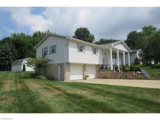 1553 Old Drum Rd, Bolivar, OH 44612-8627