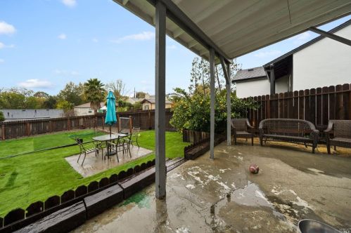 266 Hillcrest Ave, Benicia CA  94510-2225 exterior