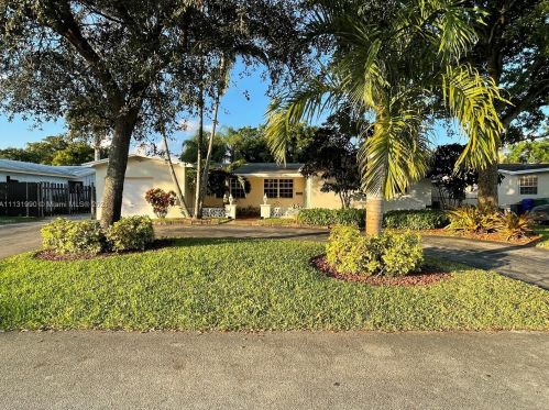 6551 10th St, Hollywood, FL 33023-1607