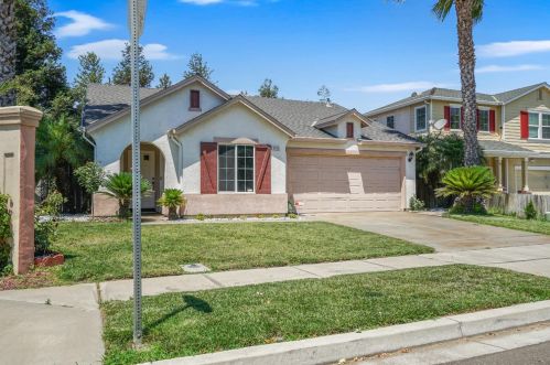 3213 Dewar Ln, Turlock CA  95382-9672 exterior