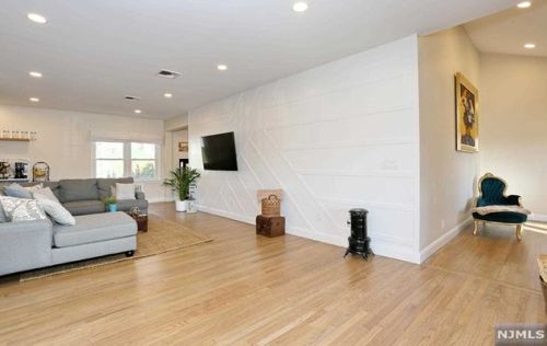 38 Radburn Rd, Ridgewood NJ  07452-3417 exterior
