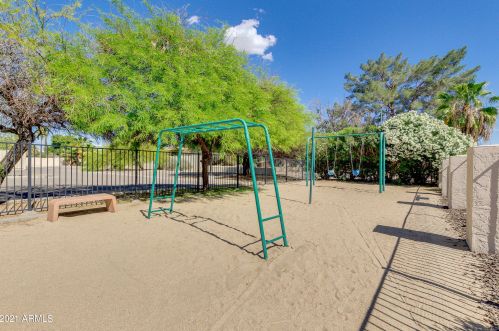 4536 Villa Theresa Dr, Glendale AZ 85308-8258 exterior