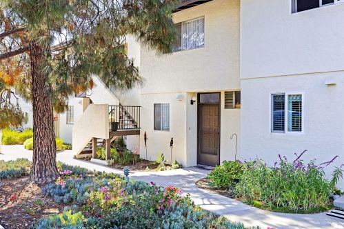 1054 Miramonte Dr, Santa Barbara, CA 93109-1362