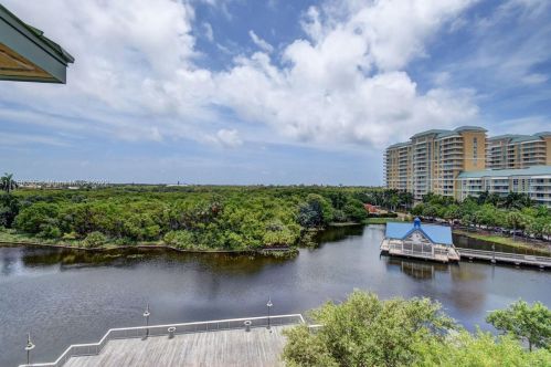 450 Federal Hwy, Boynton Beach FL  33435-4184 exterior