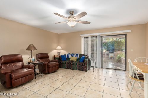 10120 Chevelon St, Tucson AZ  85748-1812 exterior