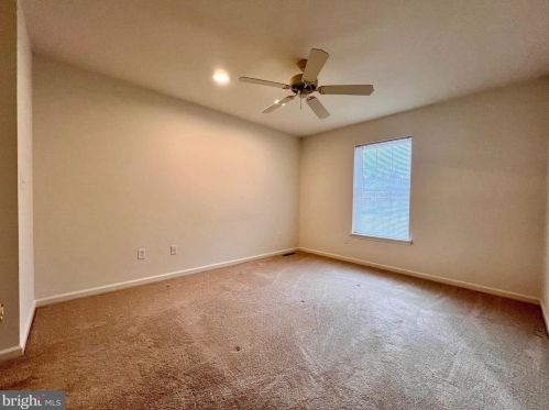 71 Keswick Dr, Navy Sup Dpt PA 17050-7917 exterior