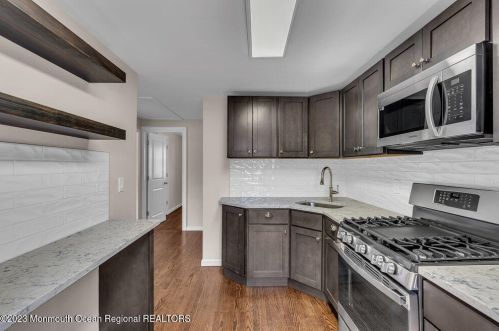 115 Springdale Ave, Tinton Falls NJ  07724-2628 exterior