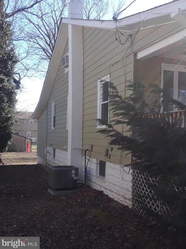 1334 Puritan Ave, West Deptford NJ  08096-1032 exterior