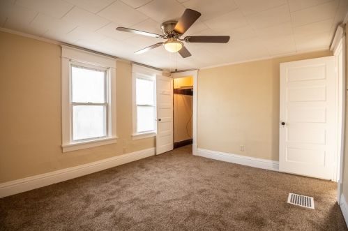 1231 Negley St, Hermitage PA  16121-1728 exterior