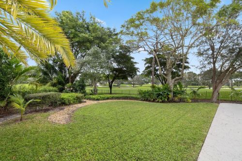 4315 Lakewood Dr, Delray Beach FL  33445-9004 exterior