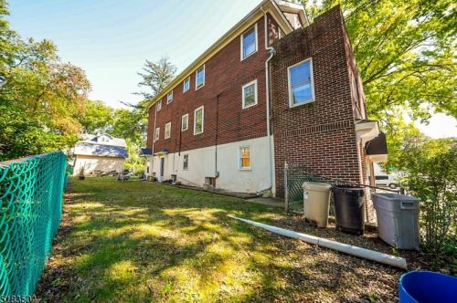 241 Scott Ave, Rahway NJ  07065-4231 exterior