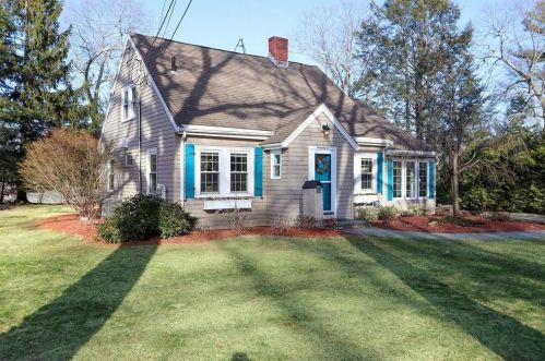 47 Morse Ave, Dedham, MA 02026-3123