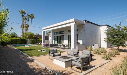 5036 Scottsdale Rd, Scottsdale AZ 85254-5161 exterior