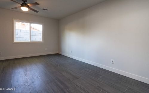 6803 15 St, Phoenix AZ 85040-2321 exterior