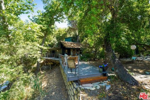 204 Topanga Canyon Blvd, Topanga CA  90290-3837 exterior