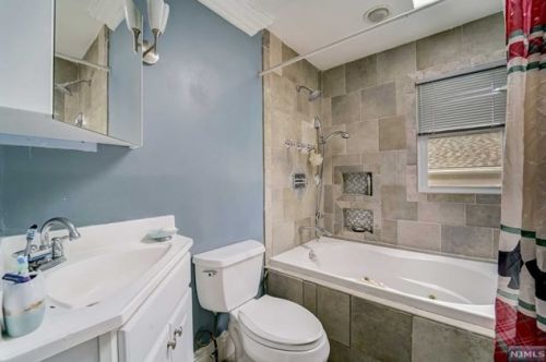 109 Lafayette Ave, Dumont NJ  07628-2107 exterior