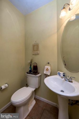 754 Twining Way, Collegeville PA  19426-4154 exterior