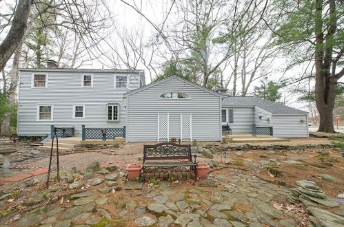 34 Wheeler Ave, Salem NH  03079-3490 exterior