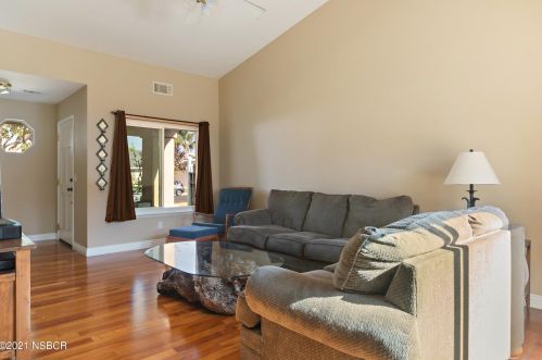 1623 Venette Ln, Santa Maria CA  93454-1582 exterior