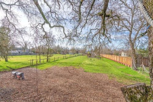 6530 Old Redwood Hwy, Santa Rosa CA  95403-1480 exterior