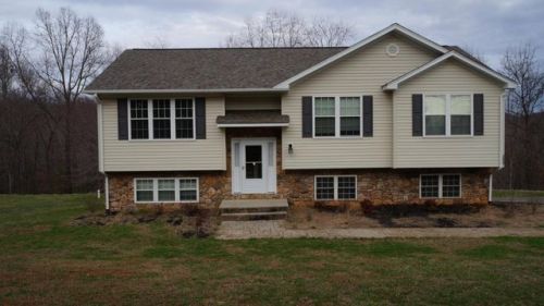 2800 Nemmo Rd, Vinton, VA 24179-6228