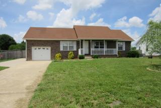 1755 Butternut Dr, Clarksville, TN 37042-4574