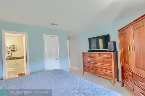 1606 14th Ave, Boynton Beach FL  33426-5809 exterior