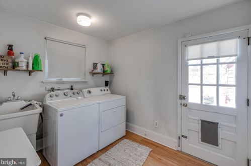 8218 Cadwalader Ave, Melrose Park PA  19027-2406 exterior