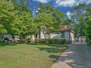 6110 Grove Park Blvd, Charlotte, NC 28215-4002