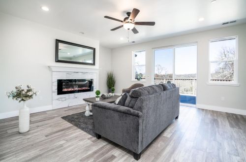 410 Tehuacan Rd, Ukiah CA  95482-2007 exterior